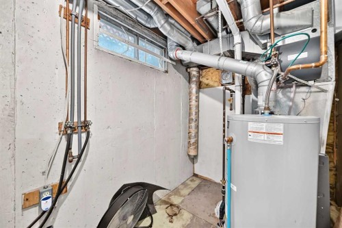 617 Whitewood Road Ne, Calgary, AB - Indoor Photo Showing Basement