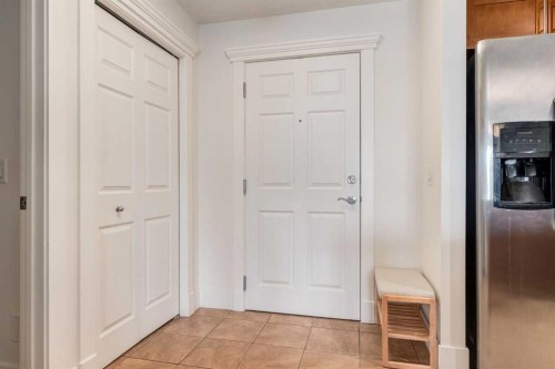 132-500 Rocky Vista Gardens Nw, Calgary, AB - Indoor Photo Showing Other Room