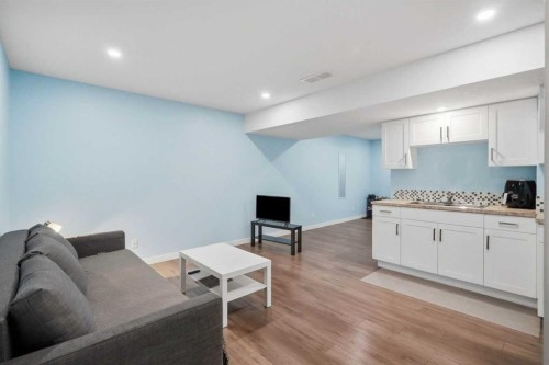 509 New Brighton Drive Se, Calgary, AB - Indoor