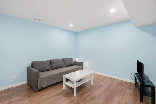 509 New Brighton Drive Se, Calgary, AB - Indoor