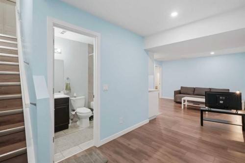 509 New Brighton Drive Se, Calgary, AB - Indoor Photo Showing Other Room