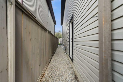 509 New Brighton Drive Se, Calgary, AB - Outdoor With Exterior
