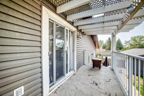 31 Taylor Way Se, Airdrie, AB - Outdoor With Deck Patio Veranda With Exterior