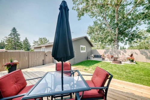 31 Taylor Way Se, Airdrie, AB - Outdoor With Deck Patio Veranda