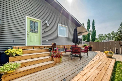 31 Taylor Way Se, Airdrie, AB - Outdoor With Deck Patio Veranda With Exterior