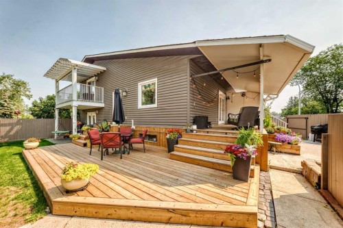 31 Taylor Way Se, Airdrie, AB - Outdoor With Deck Patio Veranda With Exterior