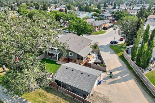 31 Taylor Way Se, Airdrie, AB - Outdoor