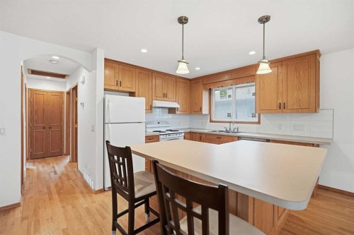 3433 33A Avenue Se, Calgary, AB 