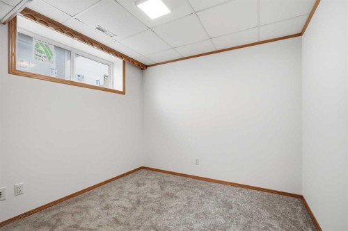 3433 33A Avenue Se, Calgary, AB 