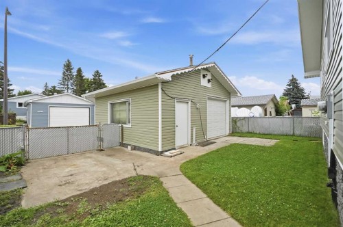 3433 33A Avenue Se, Calgary, AB 
