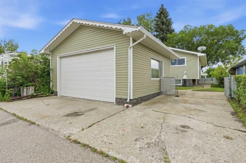 3433 33A Avenue Se, Calgary, AB 