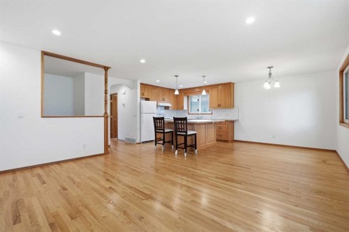 3433 33A Avenue Se, Calgary, AB 