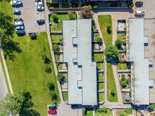 40-3809 45 Street Sw, Calgary, AB - Outdoor With View