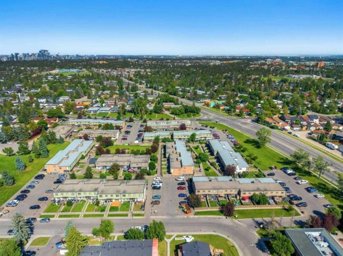 40-3809 45 Street Sw, Calgary, AB - Outdoor With View