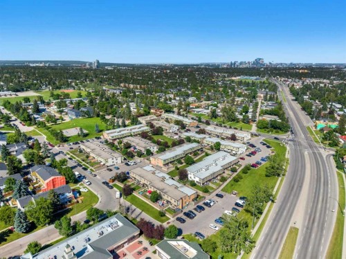 40-3809 45 Street Sw, Calgary, AB - Outdoor With View
