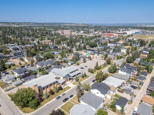 40-3809 45 Street Sw, Calgary, AB - Outdoor With View