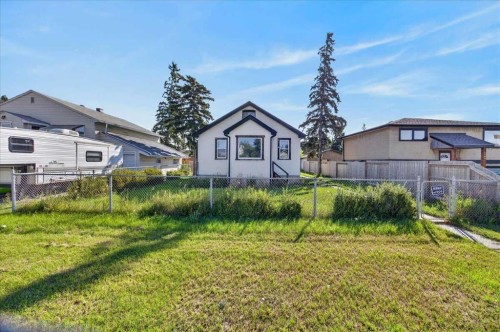 7438 Ogden Road Se, Calgary, AB 