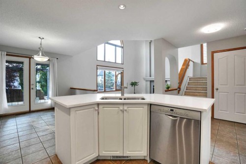 207 Citadel Peak Circle Nw, Calgary, AB 