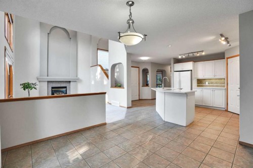 207 Citadel Peak Circle Nw, Calgary, AB 
