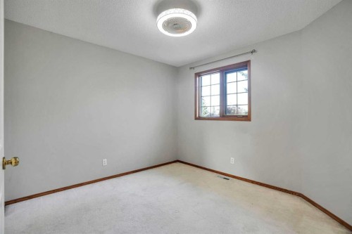 207 Citadel Peak Circle Nw, Calgary, AB 