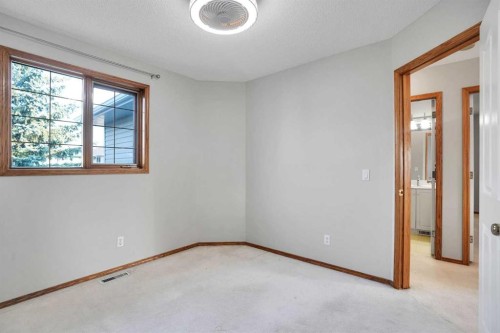207 Citadel Peak Circle Nw, Calgary, AB 