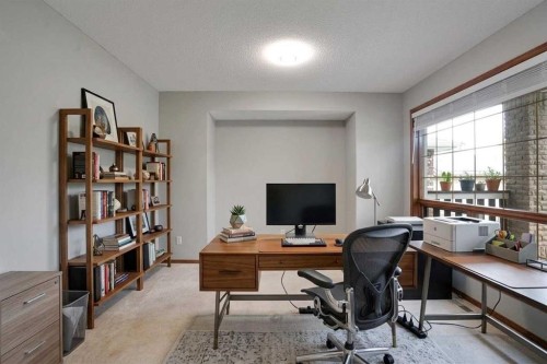 207 Citadel Peak Circle Nw, Calgary, AB 