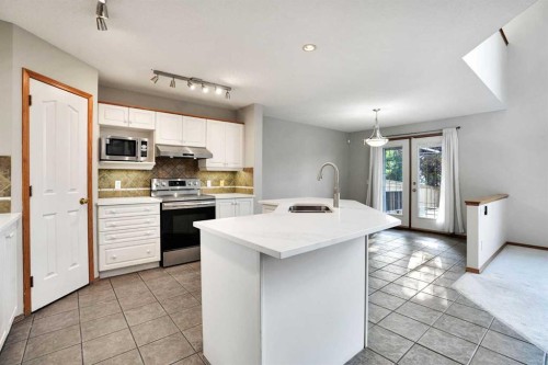 207 Citadel Peak Circle Nw, Calgary, AB 