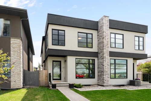 1141 Renfrew Drive Ne, Calgary, AB - Outdoor With Facade