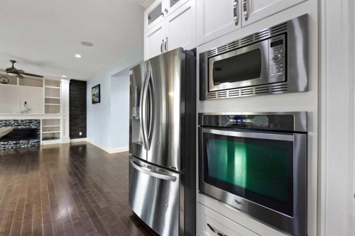 21 Saddlelake Lane Ne, Calgary, AB - Indoor Photo Showing Kitchen