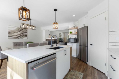 17 Auburn Bay View Se, Calgary, AB - Indoor Photo Showing Kitchen