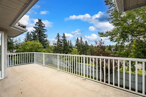 37 Edgeview Road Nw, Calgary, AB - Outdoor