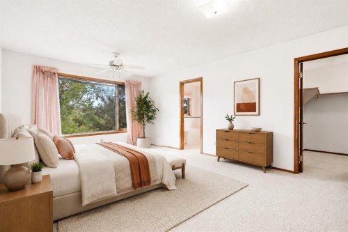 37 Edgeview Road Nw, Calgary, AB - Indoor Photo Showing Bedroom