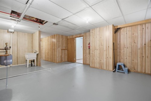 37 Edgeview Road Nw, Calgary, AB - Indoor