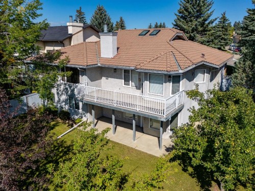 37 Edgeview Road Nw, Calgary, AB - Outdoor