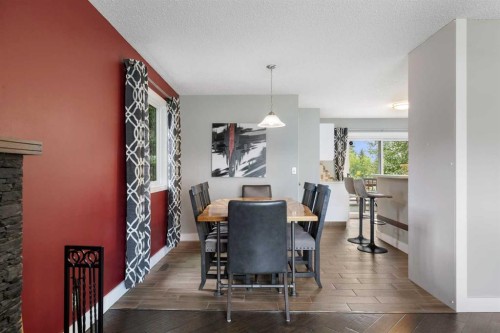 8419 Silver Springs Road Nw, Calgary, AB - Indoor Photo Showing Dining Room
