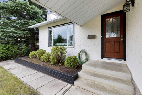 8419 Silver Springs Road Nw, Calgary, AB - Outdoor With Exterior