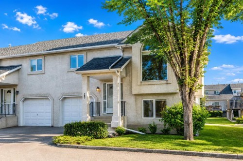 23 Sunlake Gardens Se, Calgary, AB - Outdoor With Facade