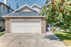 13 Cresthaven Way SW Calgary, AB T3B 5X8