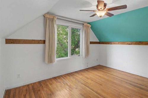 2214 24A Street Sw, Calgary, AB - Indoor Photo Showing Other Room