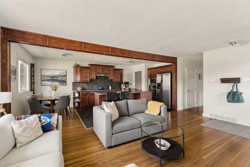 129 Springwood Drive Sw, Calgary, AB 