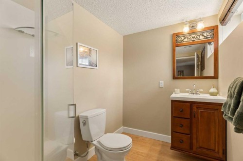 129 Springwood Drive Sw, Calgary, AB 