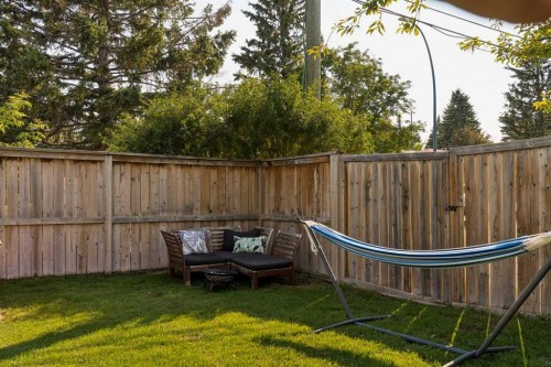 129 Springwood Drive Sw, Calgary, AB 