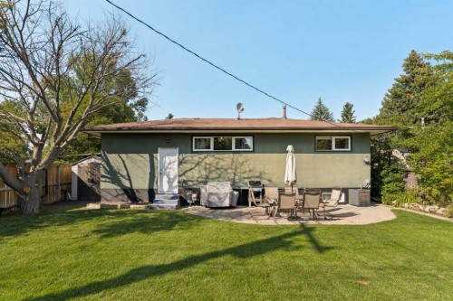129 Springwood Drive Sw, Calgary, AB 