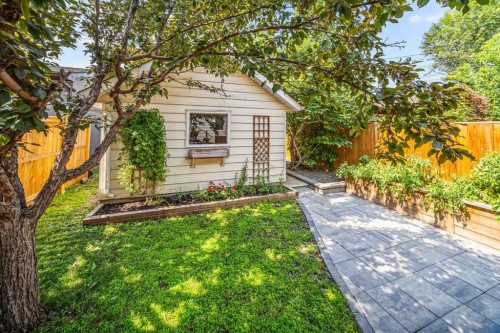 2819 28 Street Sw, Calgary, AB - Outdoor