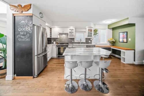 2819 28 Street Sw, Calgary, AB - Indoor