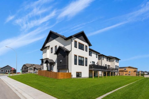 39 North Bridges Glen, Langdon, AB - Outdoor