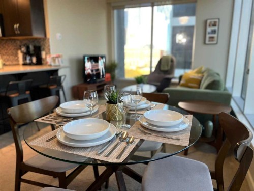 409-1320 1 Street Se, Calgary, AB - Indoor Photo Showing Dining Room
