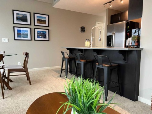 409-1320 1 Street Se, Calgary, AB - Indoor Photo Showing Dining Room