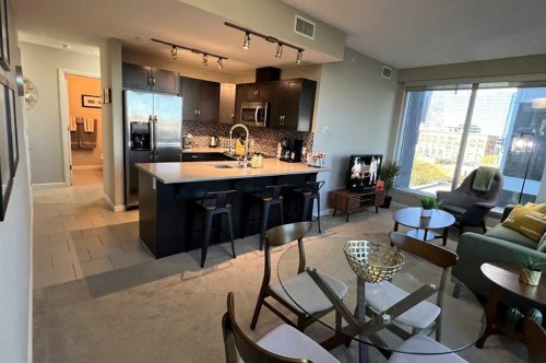 409-1320 1 Street Se, Calgary, AB - Indoor