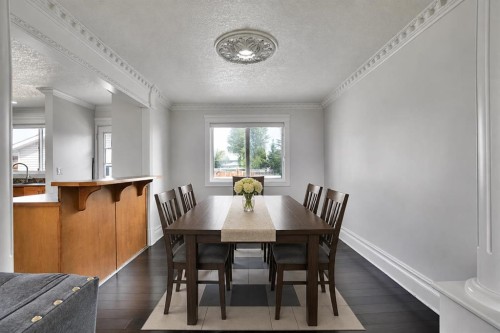 212 Pinetree Place Ne, Calgary, AB - Indoor Photo Showing Dining Room
